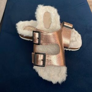 Mix No 6 Fur Lined Rose Gold Metallic Slides Size 6